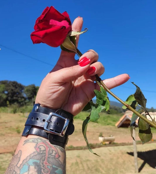 Bad Wolf Bracelet  – A Discreet Secret Accessory