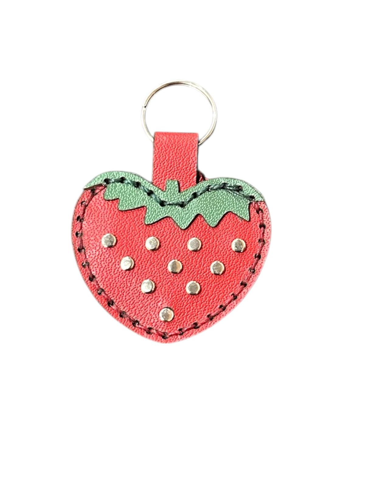 🍓 Chaveiro Morango em Couro Legítimo – Feito à Mão